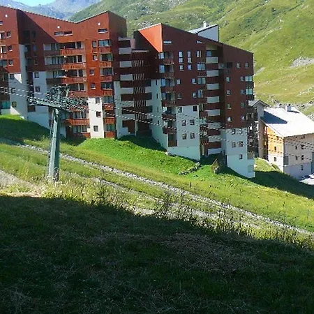Apartment Les Menuires : 6 Pers, Pied Des Pistes *